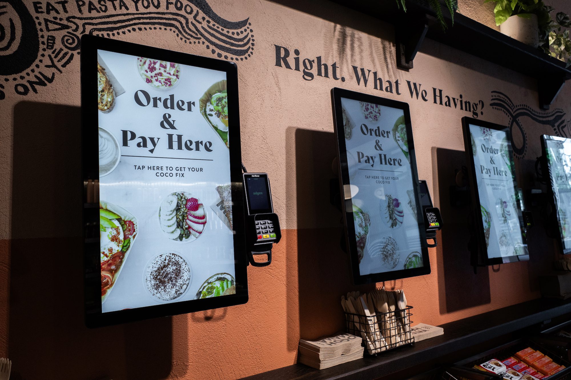 7 Incredible Benefits of Self Service Kiosks for Restaurants, image size:2000x1333